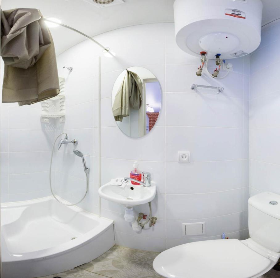 Cozy Studio In The City Center - Mykoly Khvylovoho Str 5-1 Harkiv Exterior foto